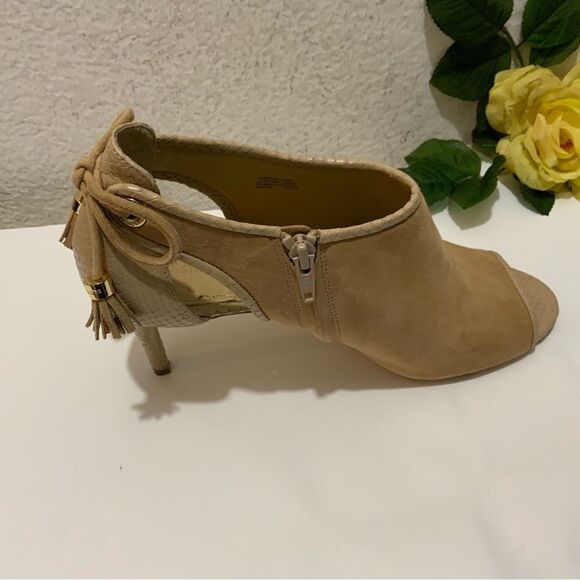 Michael Kors Jennings Bootie Suede animal print Size 10M - Picture 6 of 12